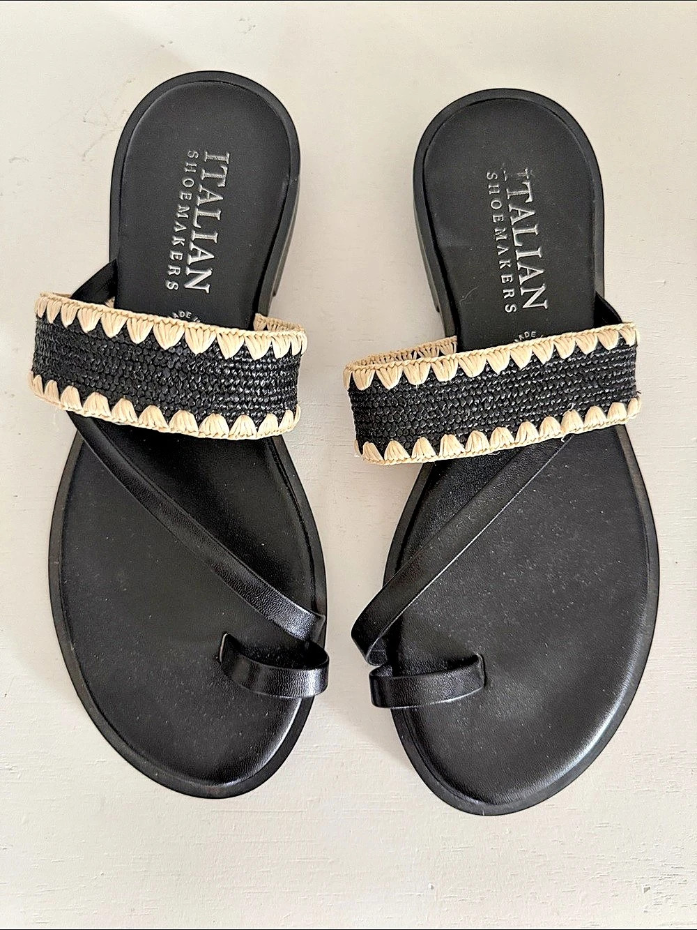 Italian Shoemakers Women's Black Embellished Flat Sandals Size 10